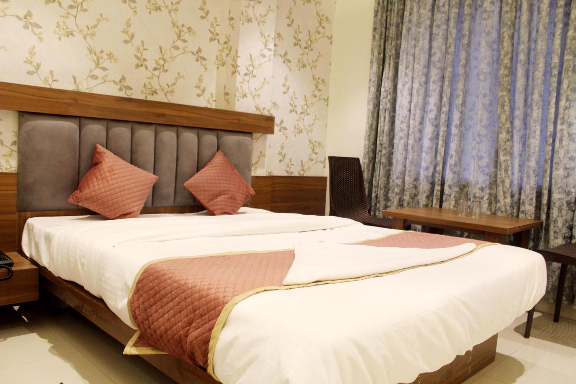 Hotel India Gate Narhe, Pune Exterior photo